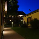 Πανσιόν Zum Holzpantoffelmacher 3*
