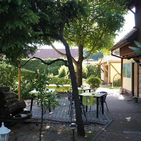 Pensjonat Zum Holzpantoffelmacher Burg (Spreewald)